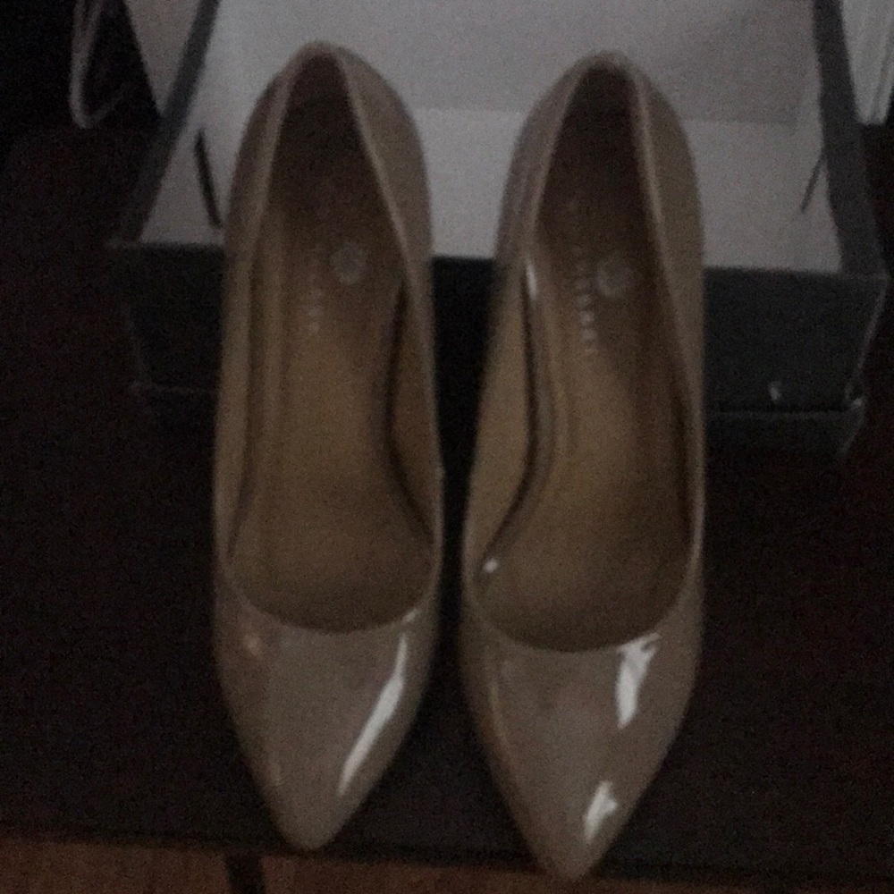 Riverberry khaki Patent Leather Pumps